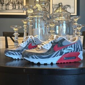 Limited Edition Nike Air Max Womens Sz 9.5/Mens 8